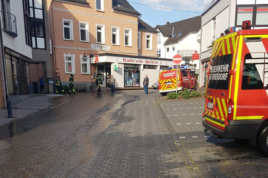 Wasserrohrbruch in Dierdorfer Innenstadt