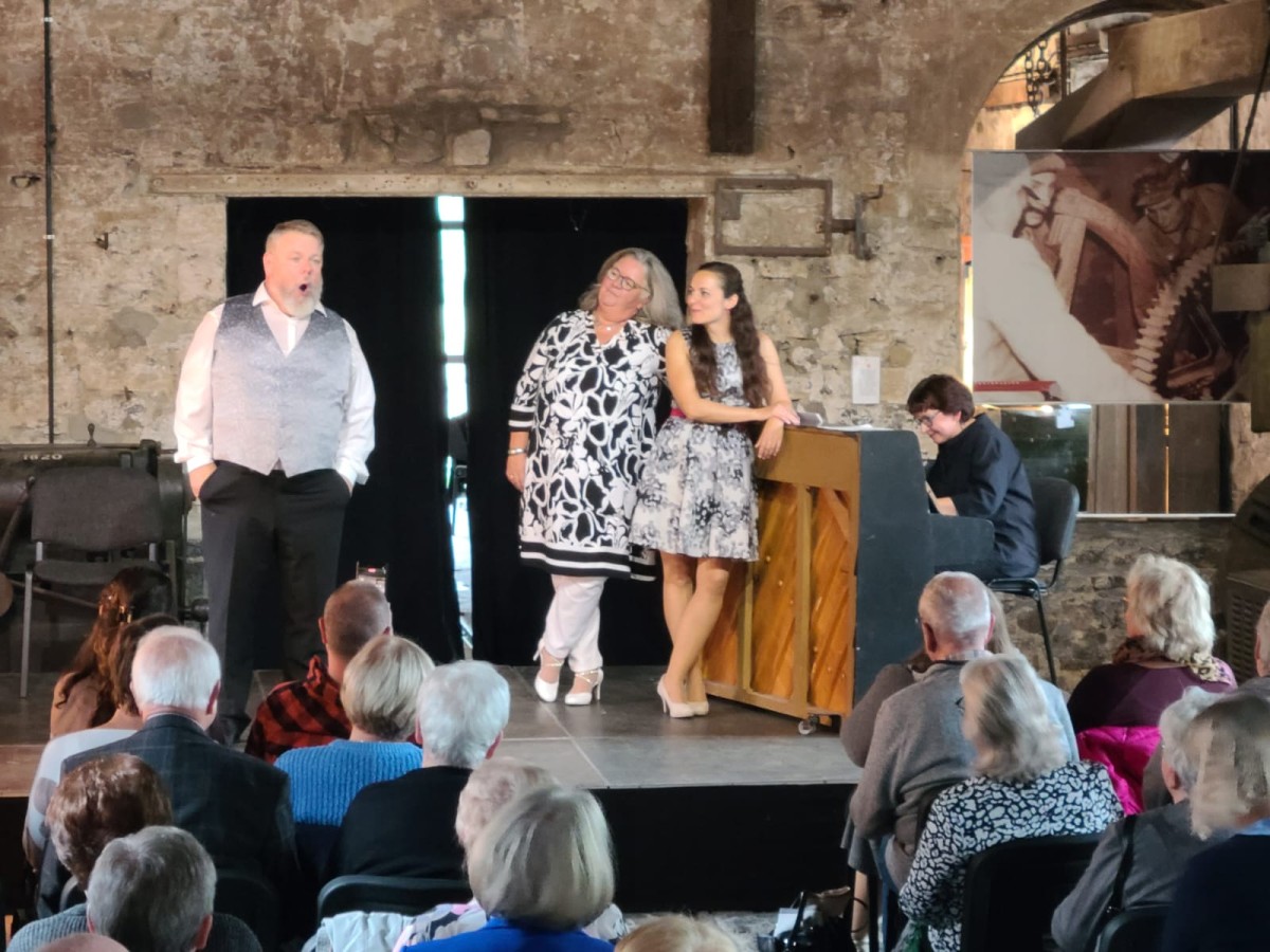 Opernvormittag im Stffel-Park mit Stefan Sevenich, Edda Sevenich, Theresa Steinbach und Angelika Achter (Foto: Anna-Laura Engel)