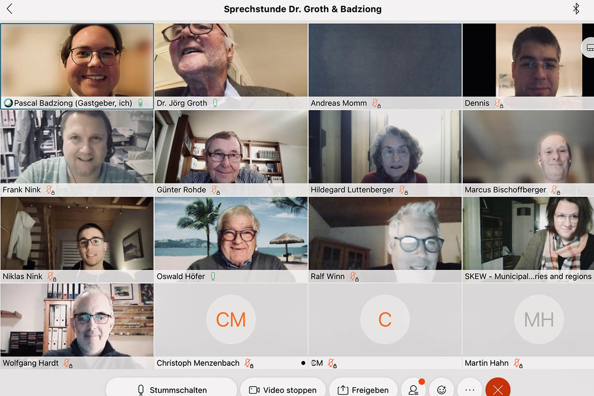 Ein Teil der Zuhrenden, die zur digitalen Sprechstunde mit Lungenfacharzt Dr. Jrg Groth und Pascal Badziong eingeschaltet hatten. Foto: privat