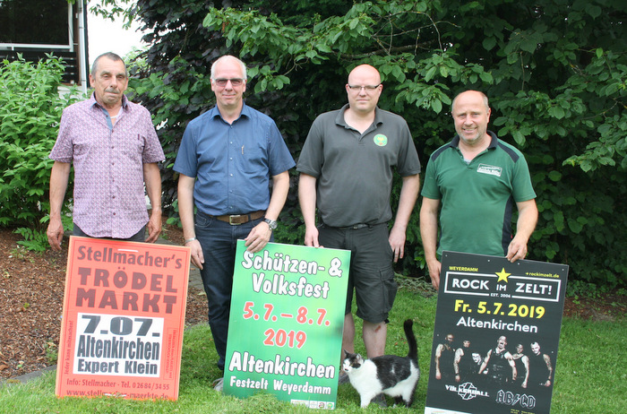 Die Macher des Altenkirchener Schtzenfestes freuen sich auf das erste Juli-Wochenende. (Foto: privat)