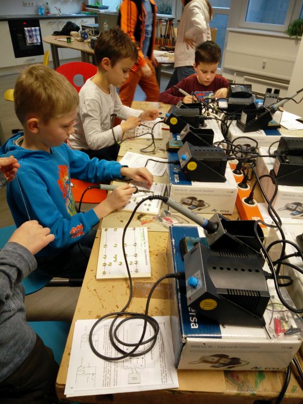 Elektronik-Workshop fr kleine Nachwuchsingenieure 