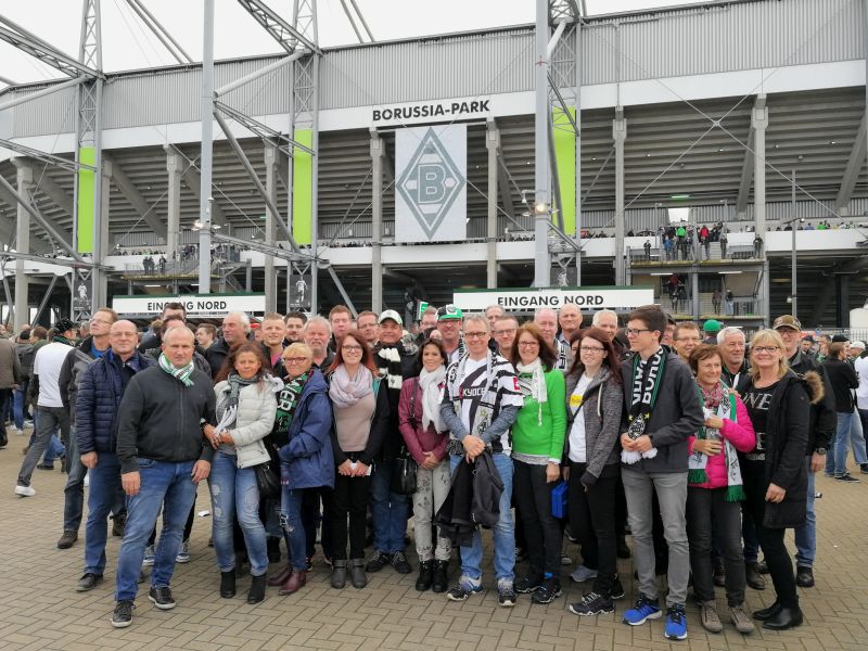 Der Borussia-Park freuten sich 50 Eintrachtler vor dem Spiel auf viele Tore. Der Wunsch ging auch in Erfllung, leider stimmte nur die Quote nicht. Foto: privat