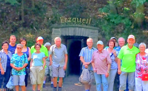 Den Giebelwald neu erlebt haben 65 Siegperlen auf dem Erzquellweg Sieg. (Foto: Verein) 