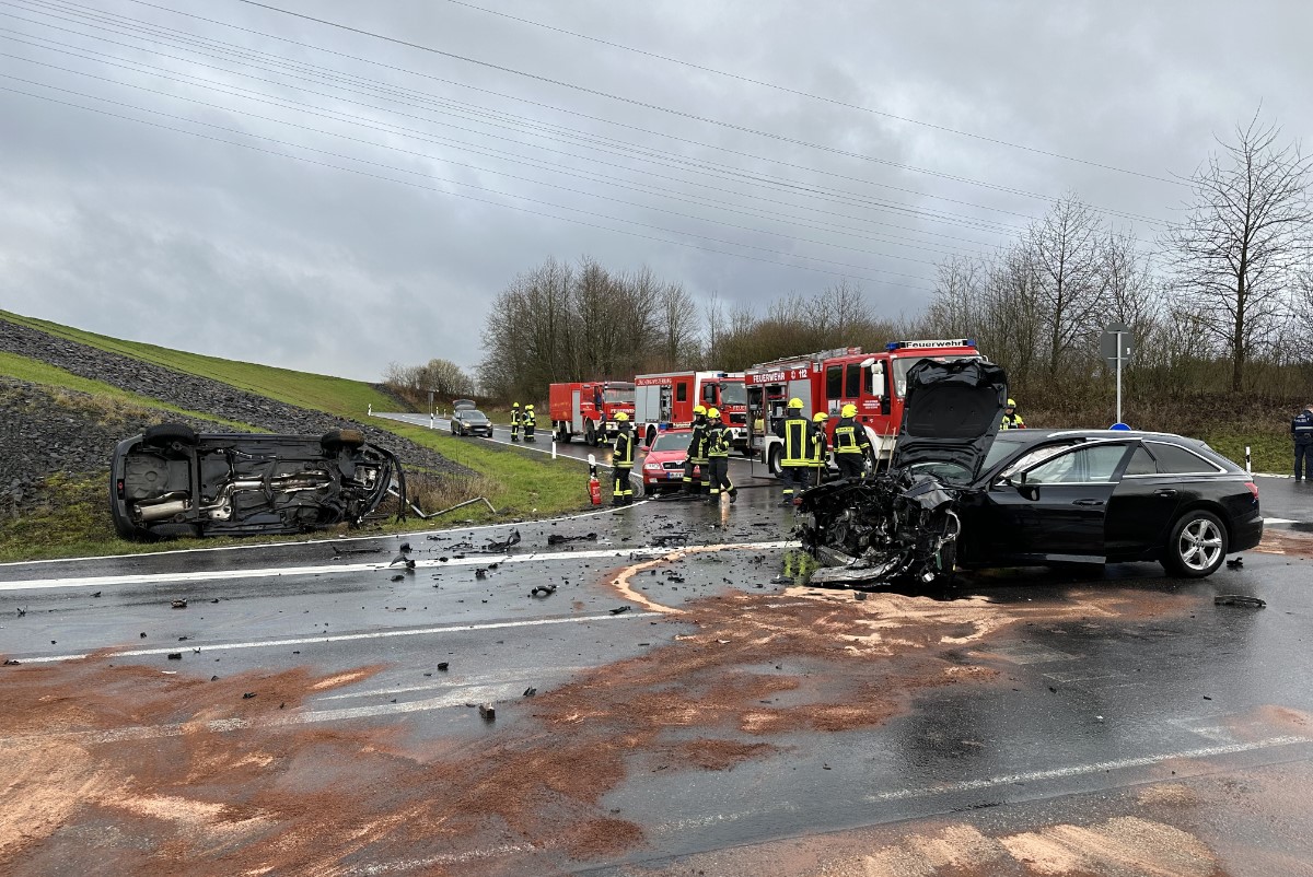 (Fotos: Presse-Team der Feuerwehren VG Westerburg/Uwe Schumann)