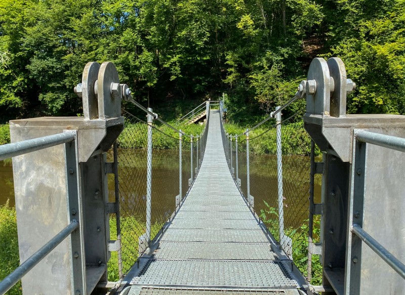 Hngebrcke bei der Helmerother Mhle