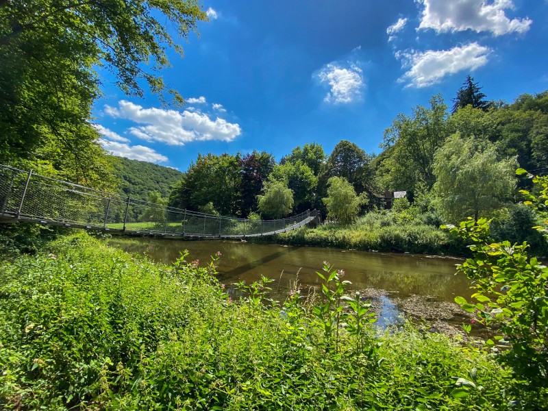 Hngebrcke bei der Helmerother Mhle