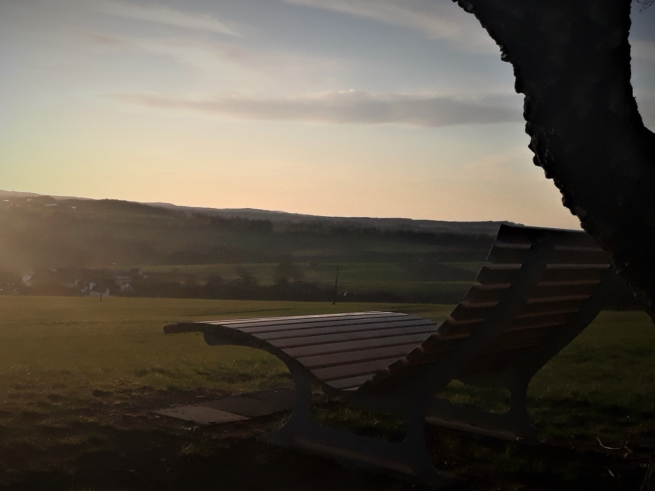 Von der Waldliege aus ganz Ingelbach im Blick haben