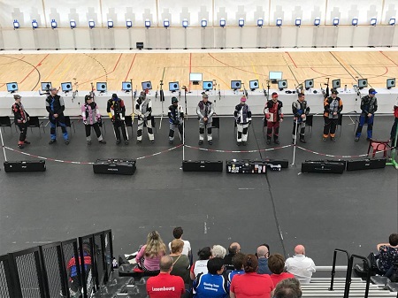 Die Wissener Sportschtzen Benedikt Mockenhaupt, Nicole Juchem und Jessie Kaps nahmen am Intarso Reflex Shooting Cup im belgischen Genk teil. (Wissener SV)