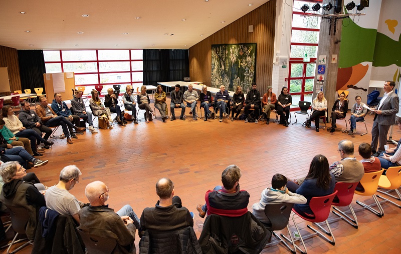 Rund 40 Interessierte gestalteten die Integrationskonferenz in der Bertha-von-Suttner-Gesamtschule in Siegen. (Foto: Diakonie in Sdwestfalen)