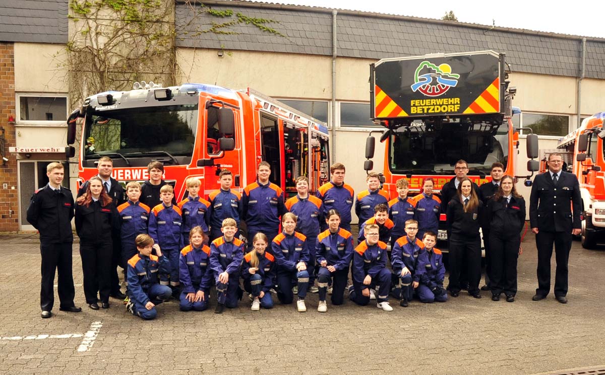 Eine Erfolgsgeschichte geht weiter - Jugendfeuerwehr Betzdorf feierte 50-jhriges Jubilum