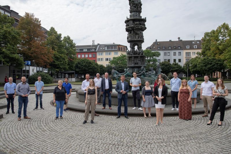 Der Bezirksvorsitzende der Jungen Union Koblenz-Montabaur Torsten Welling (2. v. r.) nahm gemeinsam mit Christian Baldauf (Mitte) am Gesprch teil. Foto: privat