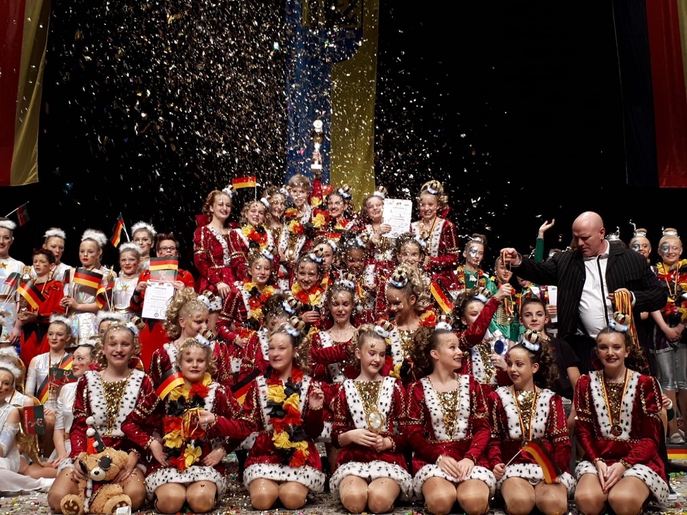 Tanzcorps der KG Wissen verteidigt Titel Deutscher Meister