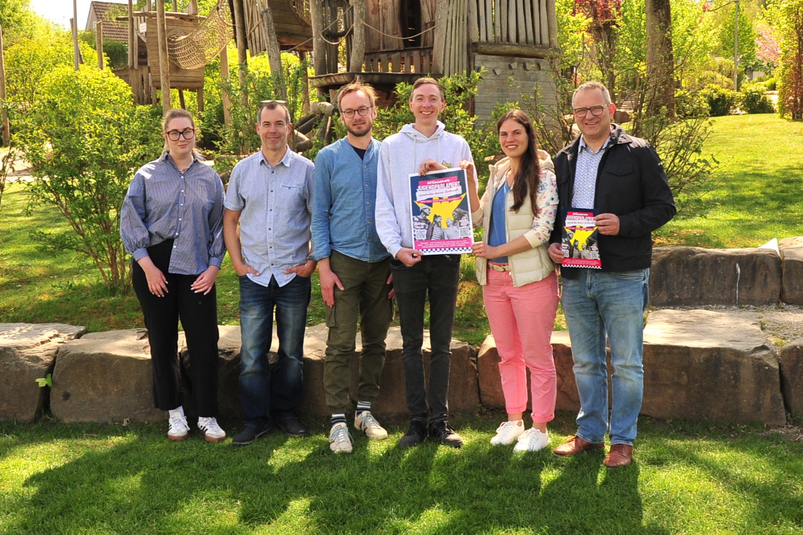 Die Organisatoren (v.l.) Stephanie Hermann, Jochen Stentenbach, Uwe Sigismund, Dominik Eickholt, Jennifer Czambor und B�rgermeister Berno Neuhoff (Bild: kk�)