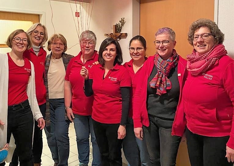 In der roten Teamkleidung. (Foto: Bcherei Holler/Untershausen)