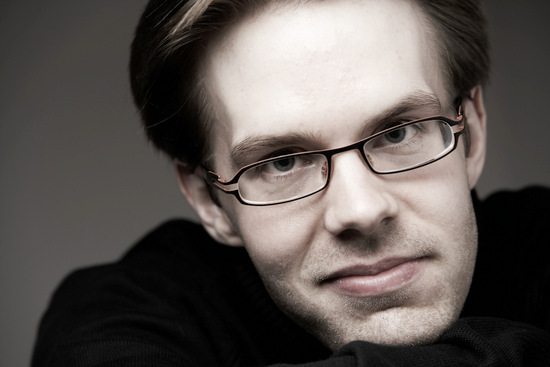 Johannes Nies ist lngst ein gefragter und gefeierter Pianist mit zahllosen Konzerten im In- und Ausland und Lehrbeauftragter an der Musikhochschule in Hannover. Am 10. Februar spielt er in seiner Heimat Herdorf. (Foto: Veranstalter) 