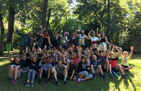 Gruppenbild nach dem Zukunftstadtspiel in Hachenburg (Fotos: Jungschar)