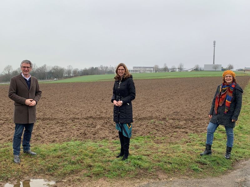 Ortstermin mit (von links): Hendrik Hering, Sabine Btzing-Lichtenthler und Gabriele Greis. Foto: privat