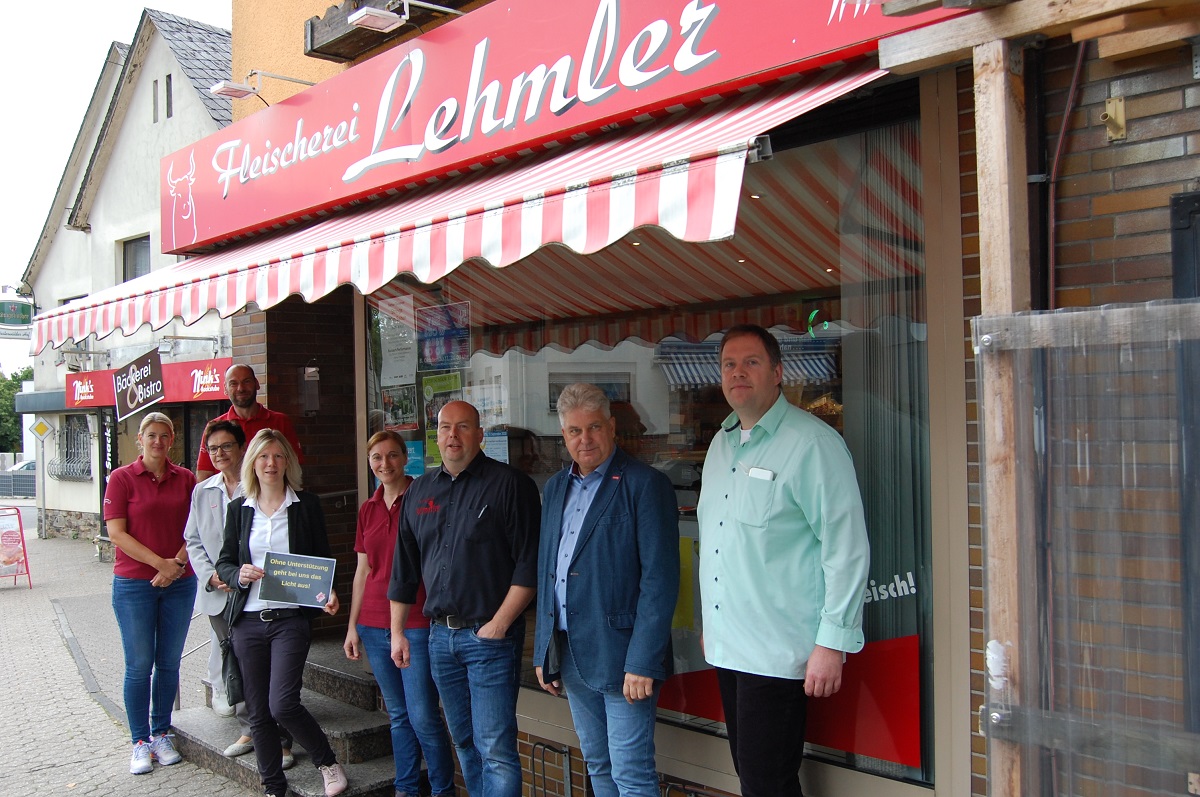 Jenny Gro bei der Metzgerei Lehmler in Welschneudorf. (Fotos: privat)