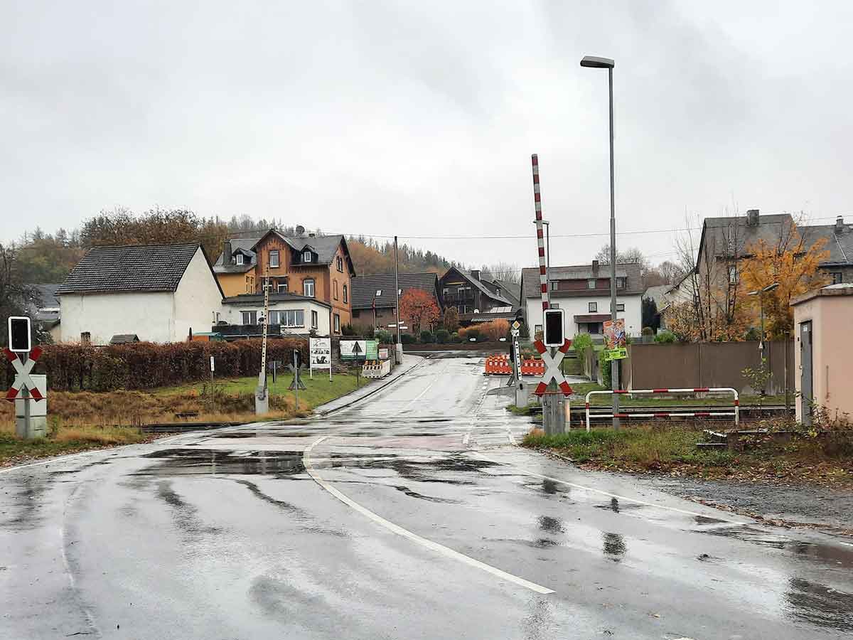 Sperrung des Bahnbergangs Ruppach-Goldhausen 