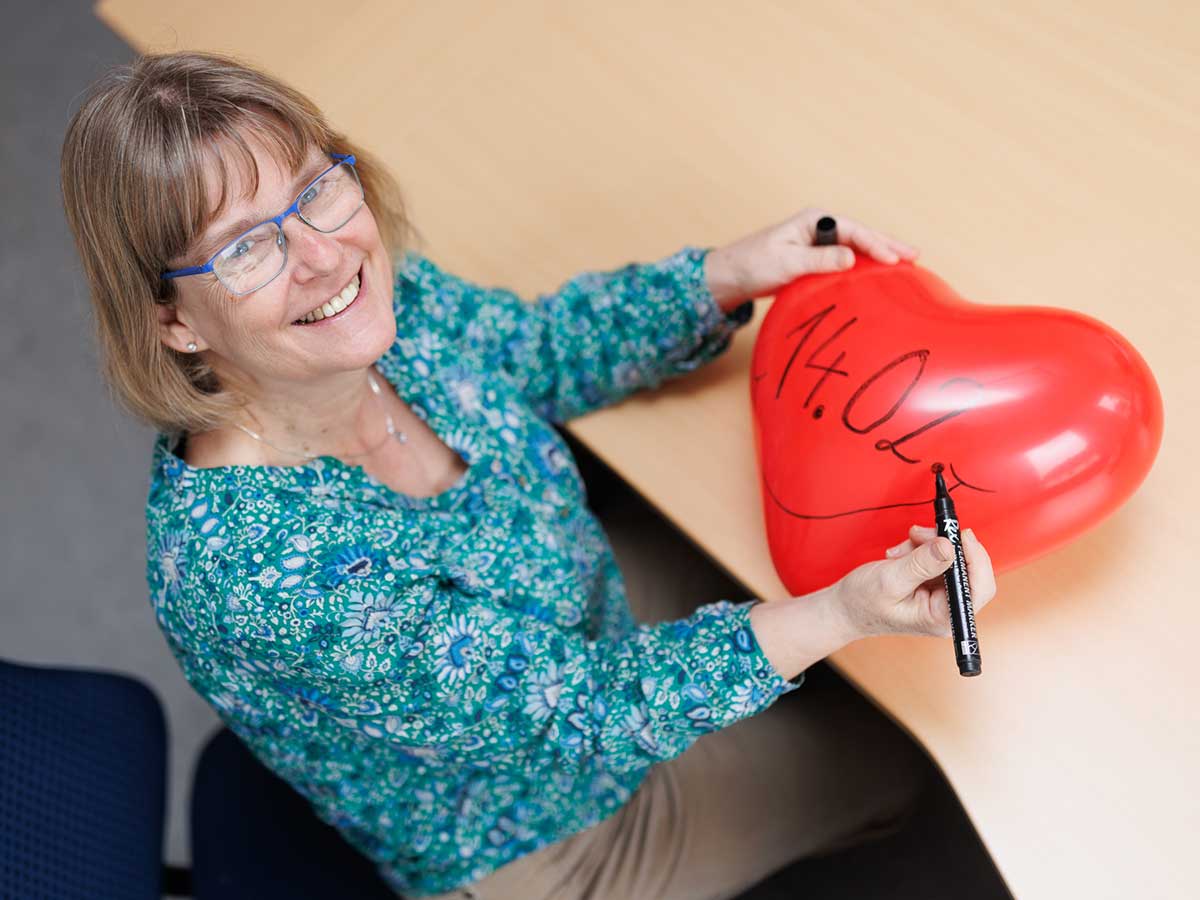 Regina Kehr freut sich auf den besonderen Gottesdienst. (Foto: Evangelisches Dekanat Westerwald)