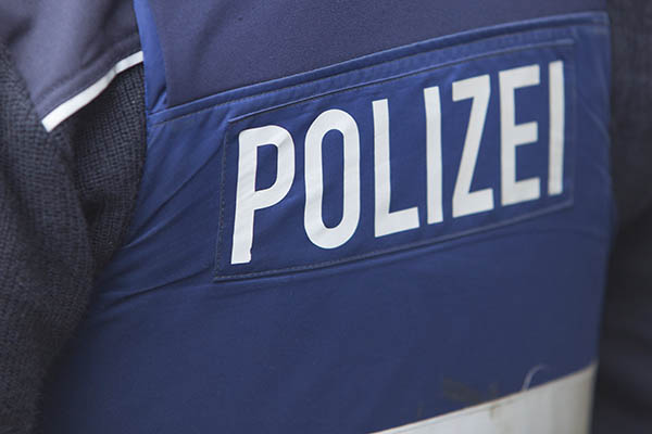 Zeugen gesucht: Sachbeschdigung an Garagentor in Hachenburg
