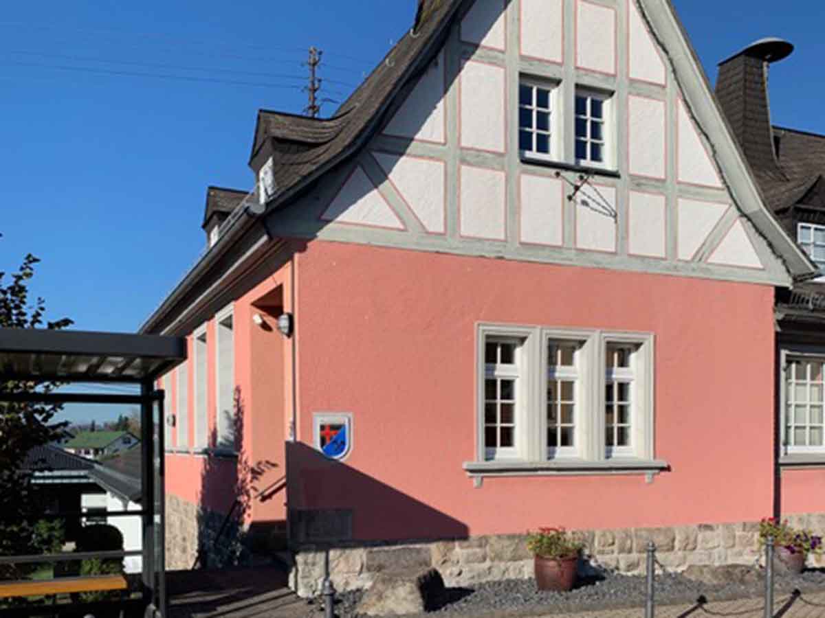Alte Schule in Sessenbach. (Foto: Wolfgang Rabsch)