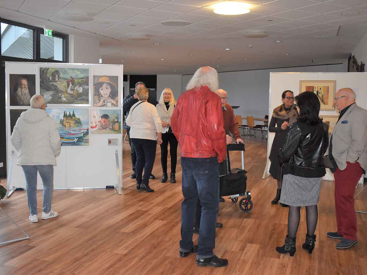 Vernissage zur Eröffnung der Kunstausstellung "Wirges Kreativ" im Bürgerhaus