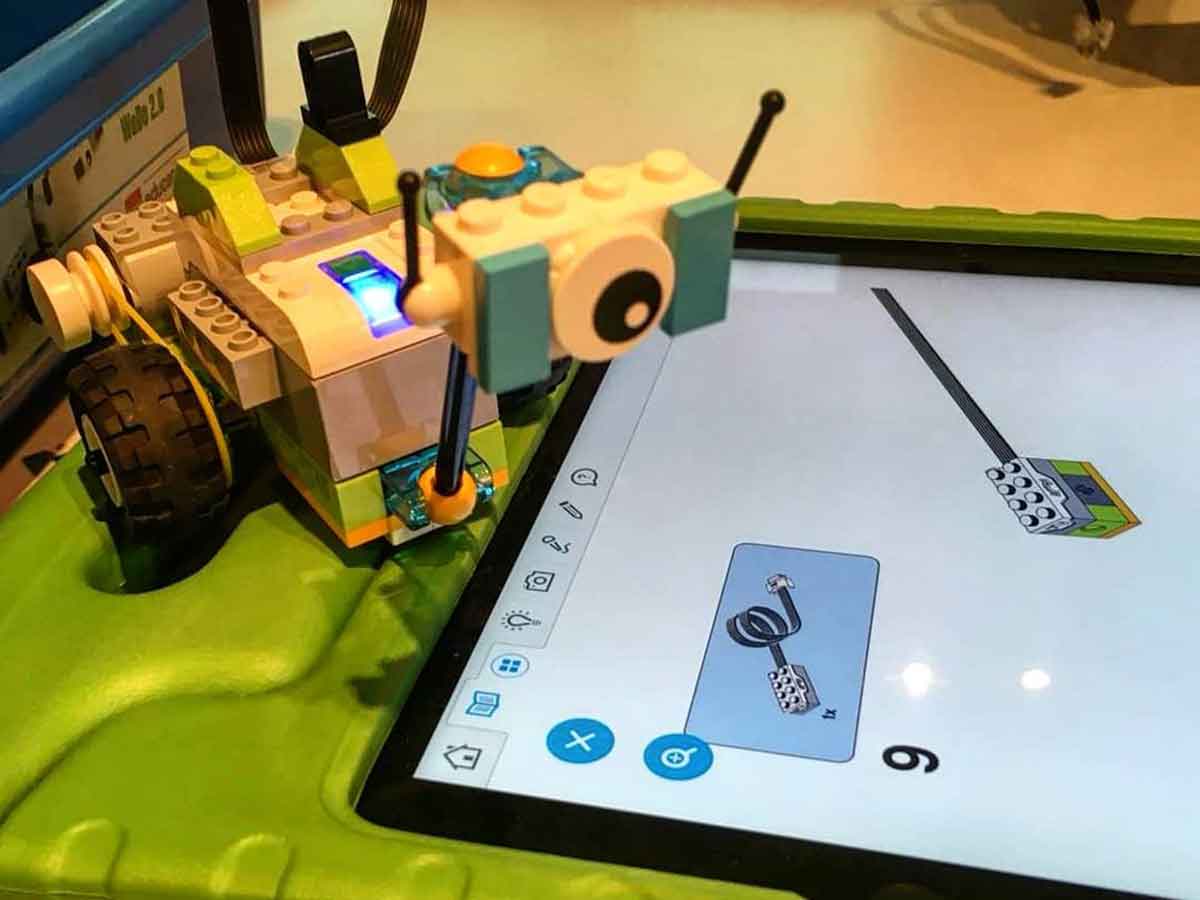 In den Workshops wird Lego zum Leben erweckt. (Foto: Zweite Heimat)