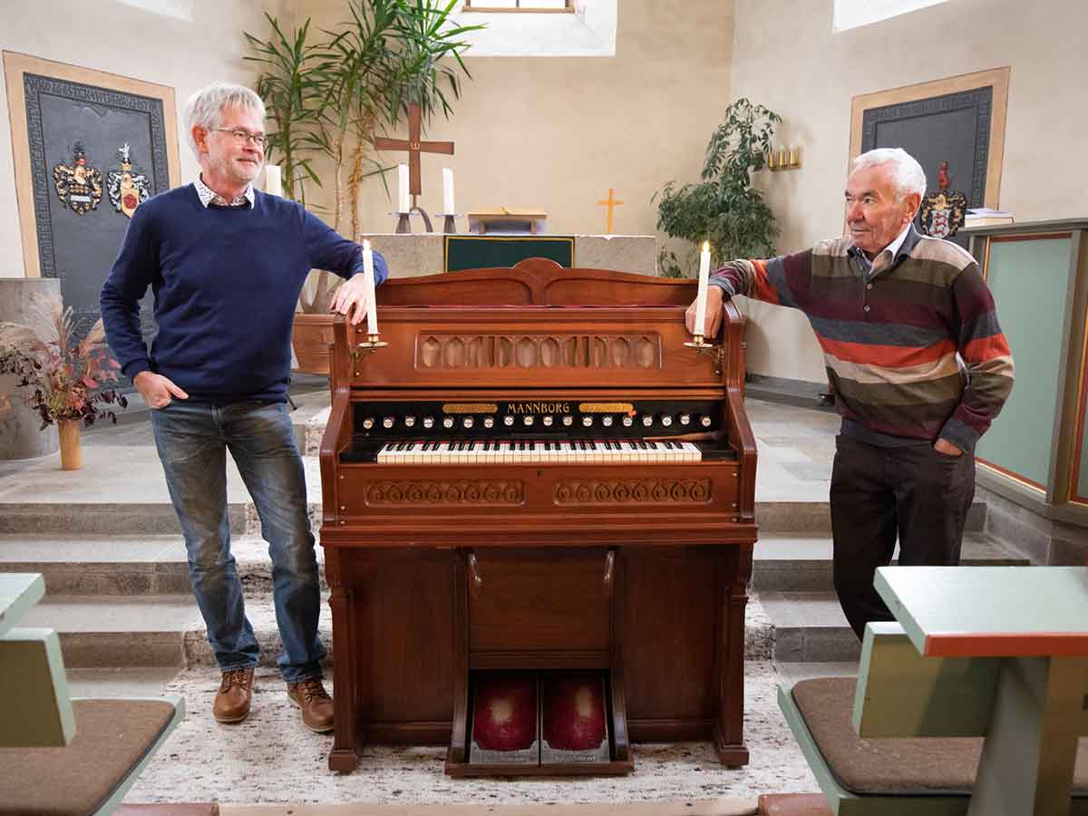 Das neue Harmonium in der evangelischen Kirche Nordhofen. (Foto: Evangelisches Dekanat Westerwald)