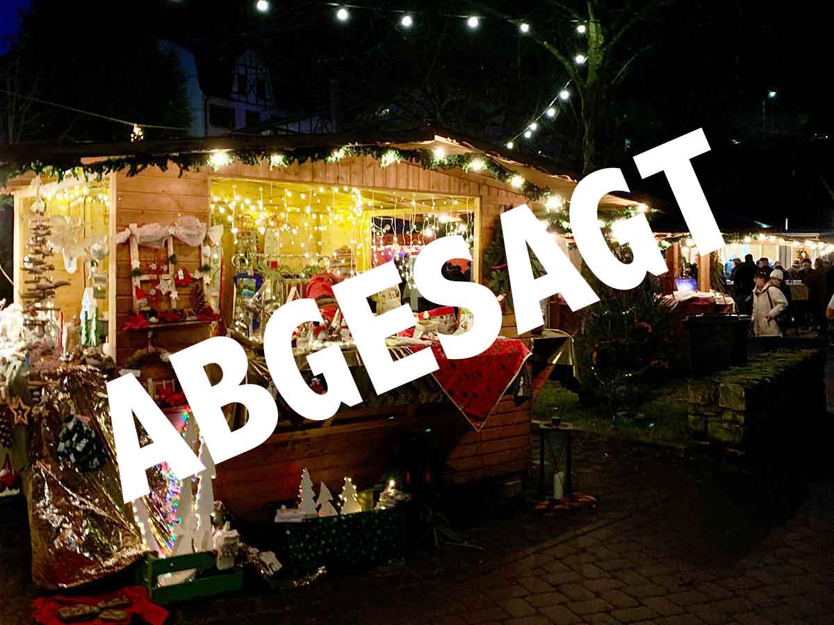 Weihnachtsmarkt am Fue der Burg. (Foto: TI Kannenbckerland)