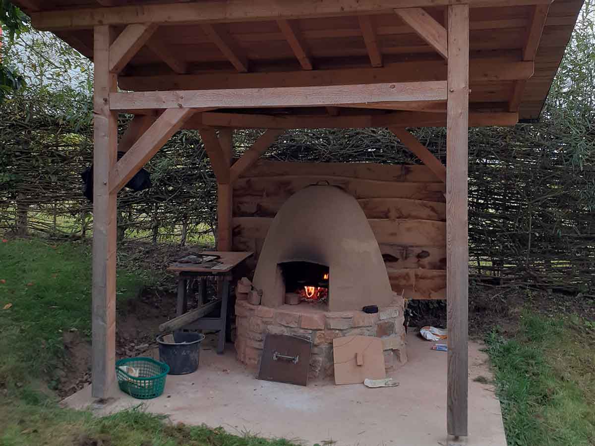 Der rmische Backofen in Hillscheid (Foto: Kannenbckerland-Touristik-Service)