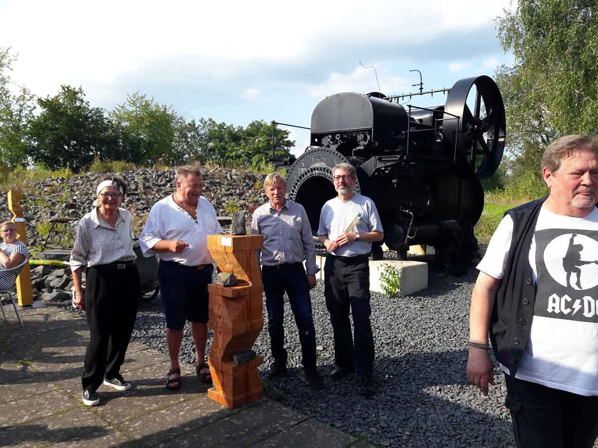 Friedhelm Zllner stellt im Stffelpark seine Skulpturen aus