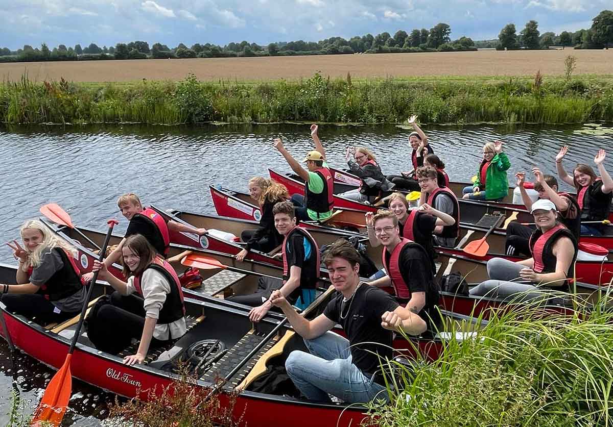 Kanufahren auf dem Ratzeburger See. (Foto: Jugendzentrum Hachenburg)