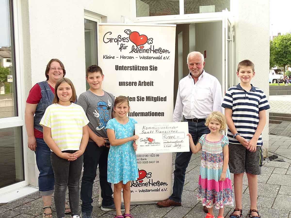 Kommunionkinder der Pfarrei St. Franziskus im Hohen Westerwald spendeten 