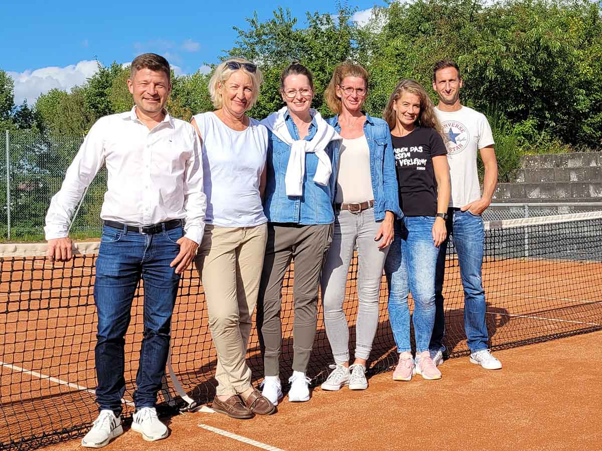 Bjrn Wienand, Doris Hericks, Christine Sassenrath, Claudia Wienand, Sarah Morgenstern, Guido Brandenburger. (Foto: TUS Hachenburg)