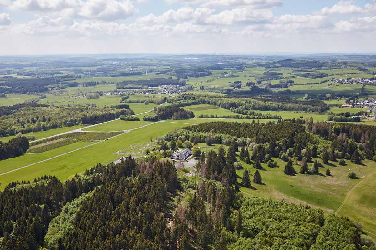 Als hchste Erhebung im Westerwald bietet die Fuchskaute fantastische Aussichten. Foto: Sylwia Graubner