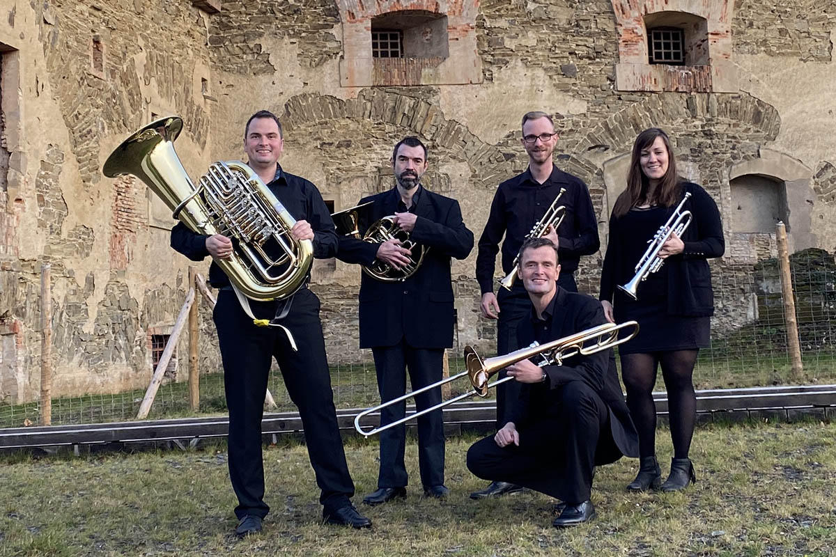 Adventskonzerte der Rheinperle mit Tenor Michael Kurz