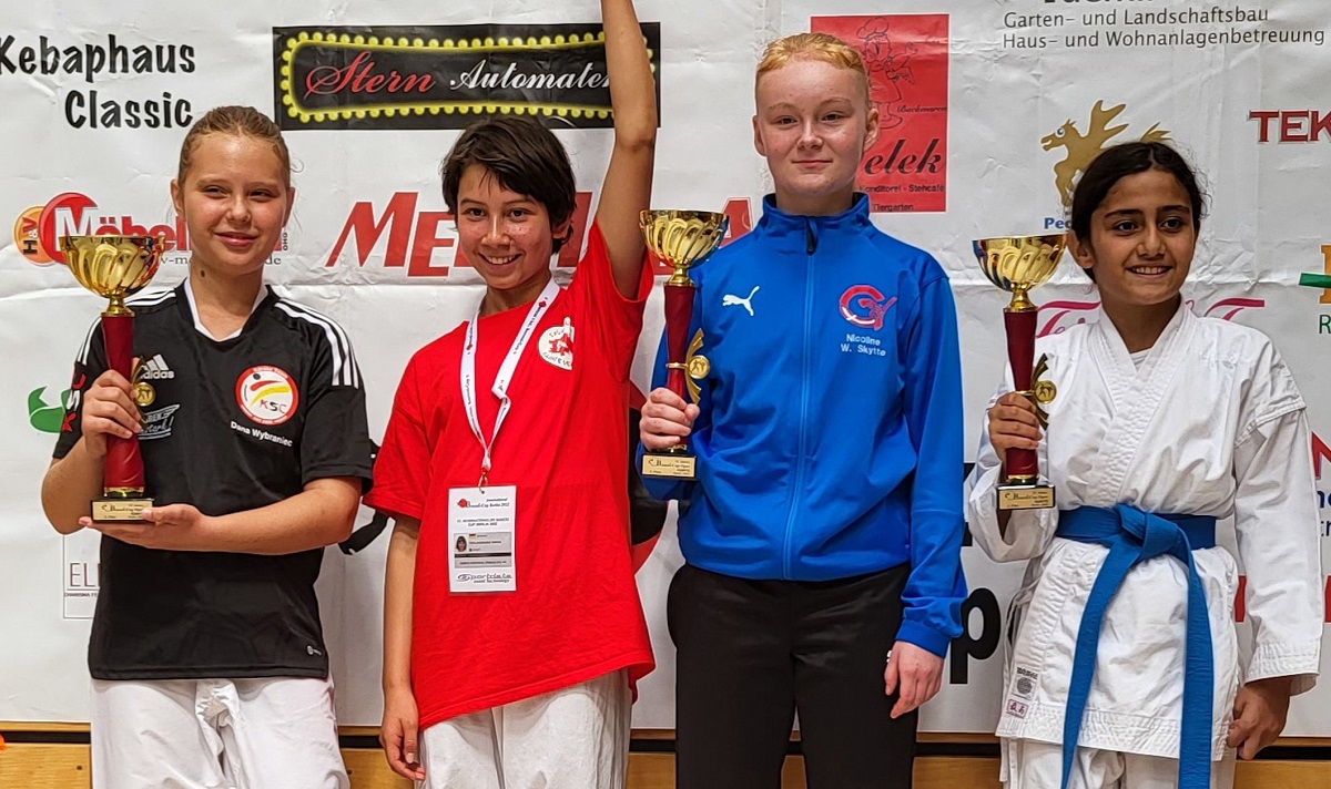 Dier Ergebnisse des KSC Karate-Teams konnten sich sehen lassen. (Foto: KSC Puderbach)