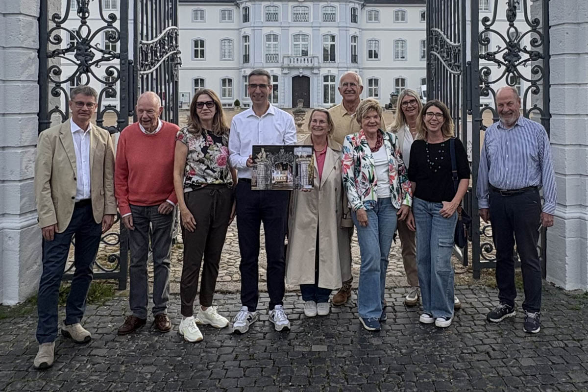 Gemeinsam engagiert - Kalenderteammitglieder des Lions Club Neuwied-Andernach Foto: Stefan Jessen