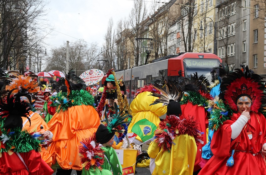 Karnevalsticket und Sonderzge zum Karneval nach Kln