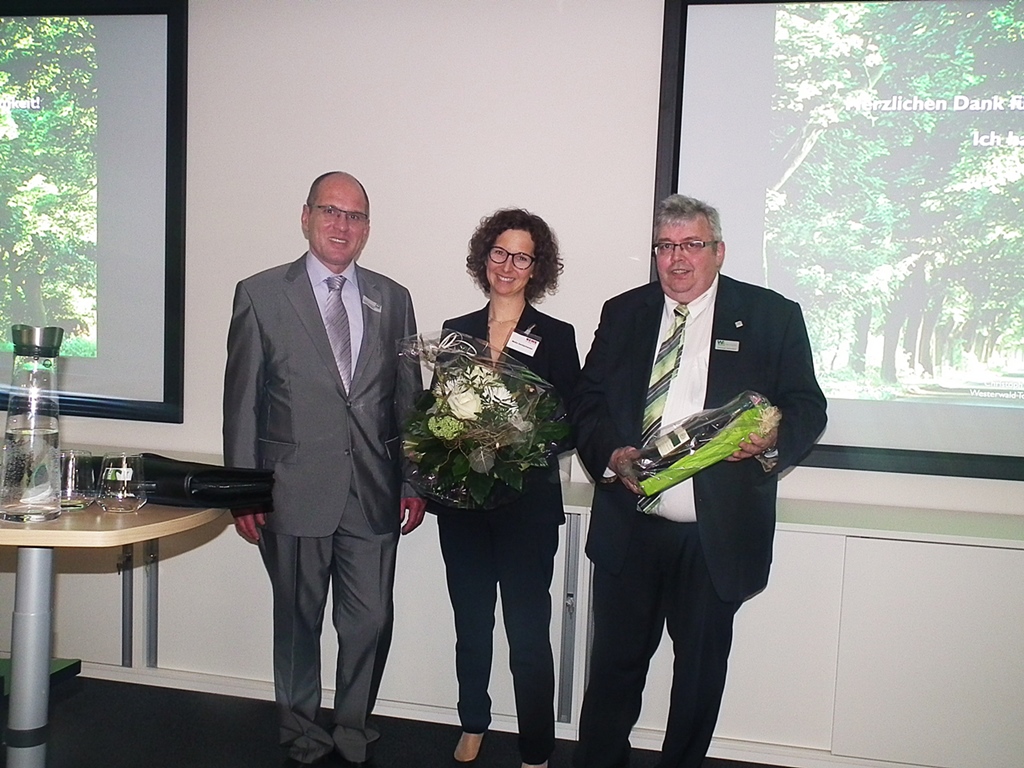 Thomas Klschbach vom Treffpunkt Wissen, Maike Sankjohanser (Geschftsfhrerin der PETZ REWE GmbH) und Christoph Hoopmann (Geschftsfhrer Westerwald Touristik-Service). Fotos: Regina Steinhauer 