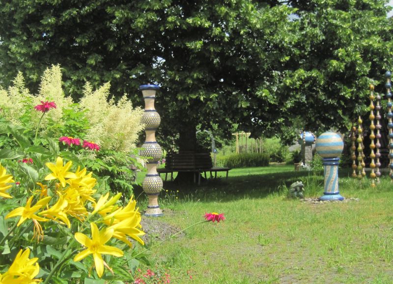 Keramikgarten Calmano ffnet seine Gartenpforte