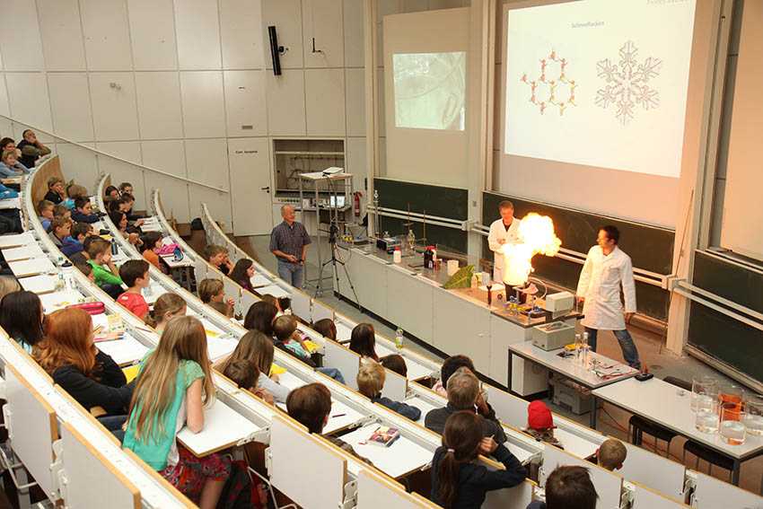 Impressionen der Kinder-Uni 2016. Fotos: TU Kaiserslautern