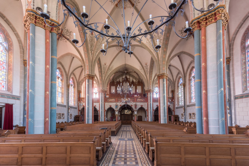 Die Pfarrkirche erstrahlt mit dem sanierten Innenraum in neuem Glanz. Damit das so bleibt, ist die Auensanierung dringend notwendig. Foto: Privat