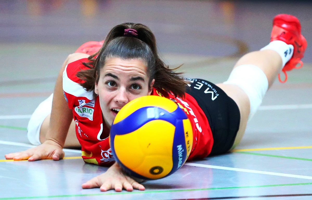 Ballannahme und Abwehr der Deichstadtvolleys konnten beim AachenNet-Cup berzeugen. Libera Klara Single bot dabei eine berzeugende Leistung. (Foto: Ren Weiss)