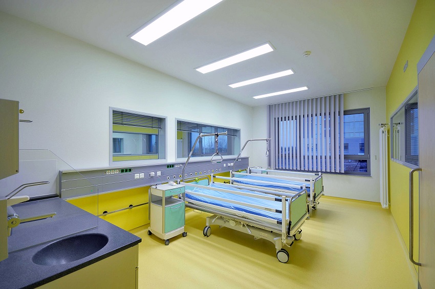 Seit ber 20 Jahren realisiert Kleusberg anspruchsvolle Klinikgebude, Betten- und Intensivstationen, Labore und weitere medizinische Einrichtungen schlsselfertig in solider modularer Bauweise. (Fotos: Kleusberg)