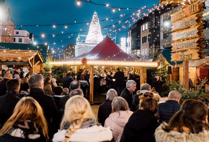 Weihnachtslieder, Filmklassiker und Bastelspa 