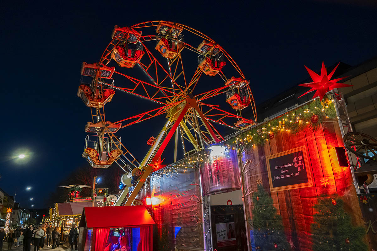 Knuspermarkt Neuwied mit neuer Attraktion Riesenrad feierlich erffnet