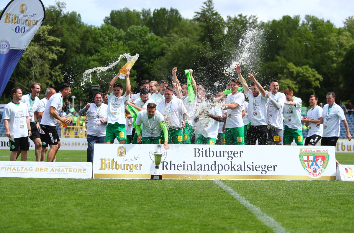 Gewonnen! Der FV Engers 07 holt den Fuball-Rheinlandpokal 2022