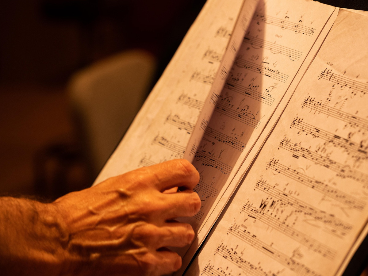 Musikalisches Erbe im Fokus: Prof. Dr. Henke ber Kurt Weill